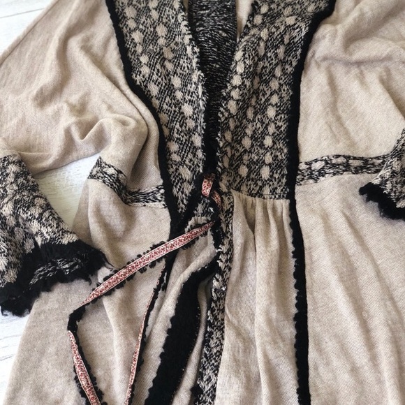 Sleeping On Snow Cardigan - Picture 14 of 14